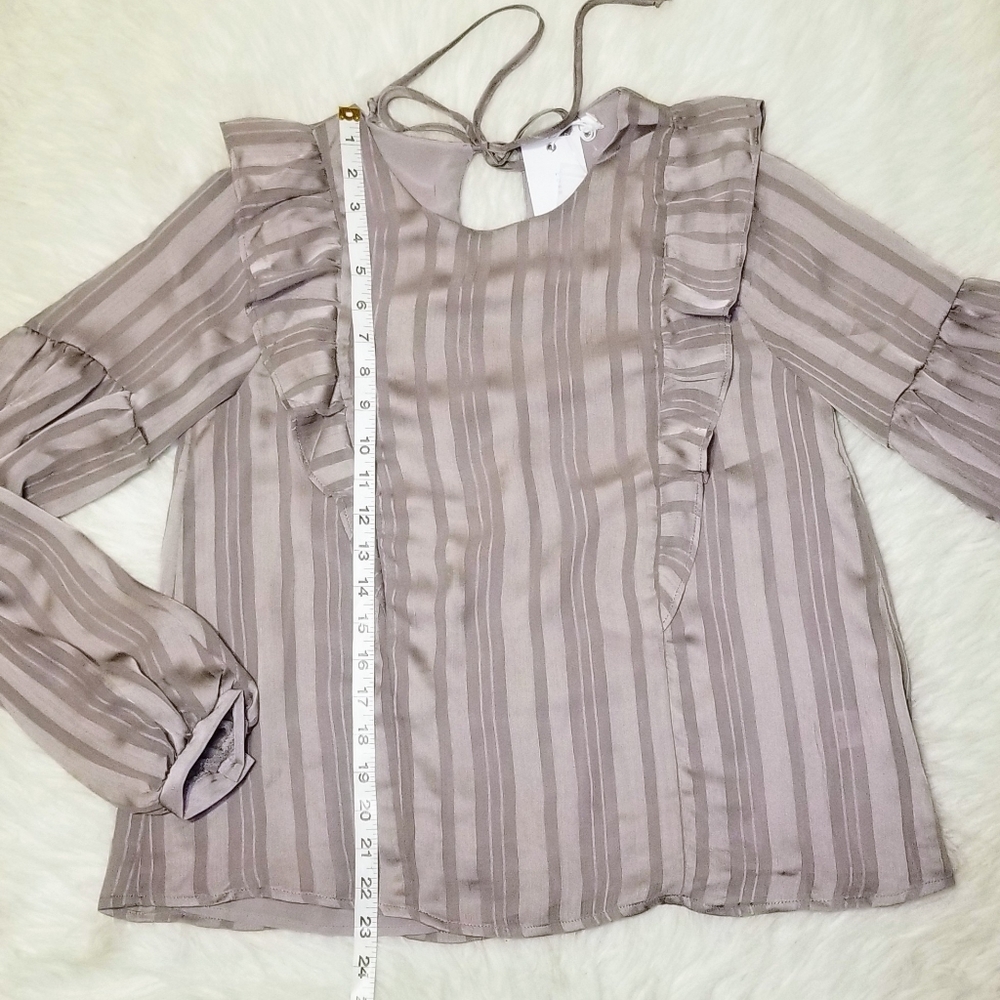 LUSH Ruffle Victorian Shake Top - Picture 8 of 14